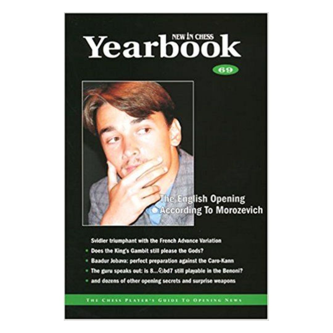 Forside af New In Chess Yearbook 69 med analyser af moderne skakåbninger.