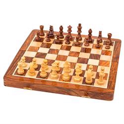Luksus håndlavet indisk skakspil - sammenklappeligt i træ 41 x 41 cm i stofpose 